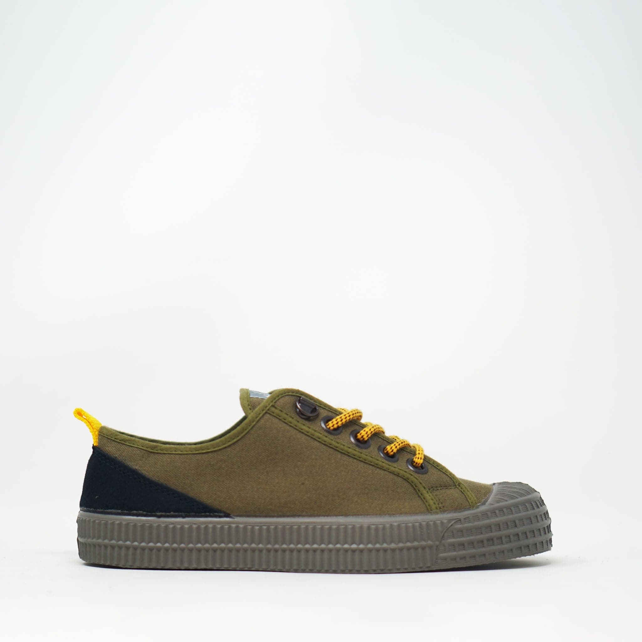 Novesta Star Master Hiker Military TRAINERS  - ZIGZAG Footwear